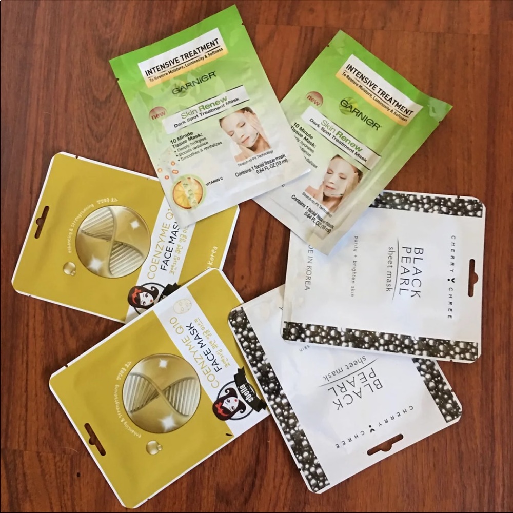 Set of 6 face masks.